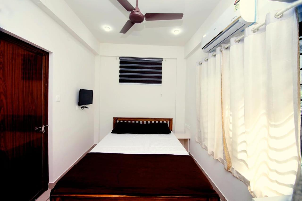 Kochi Uthram Residencyヴィラ エクステリア 写真
